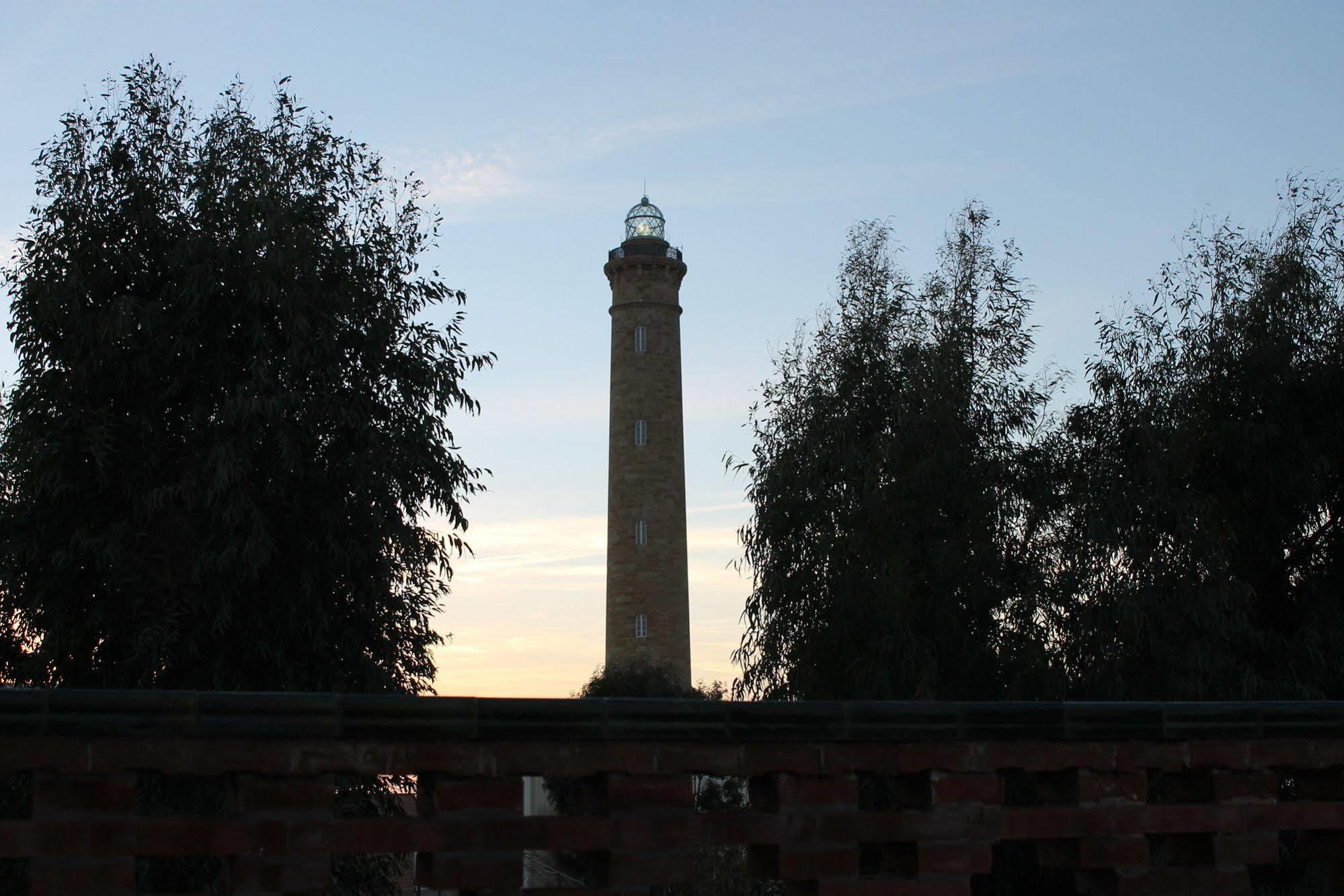 El Faro Pensión